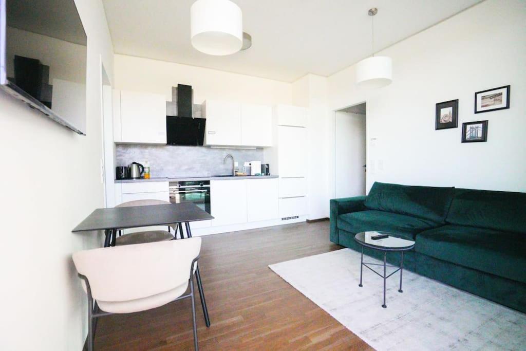 Exclusive Condo With Pool And Terrace Viena Exterior foto